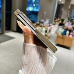 Custodia per telefono in ecopelle con targhetta galvanizzata, asse centrale magnetico e design a diamante., For Galaxy Z Fold8 5G