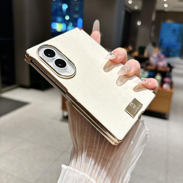 Custodia per telefono in pelle testurizzata effetto seta con targhetta galvanizzata e asse centrale magnetico., For Galaxy Z Fold8 5G