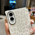 Targhetta con nome, asse centrale elettrolitico, custodia per telefono con stampa leopardata argento nebbia, magnete, argento, nebbia., For Galaxy Z Fold8 5G