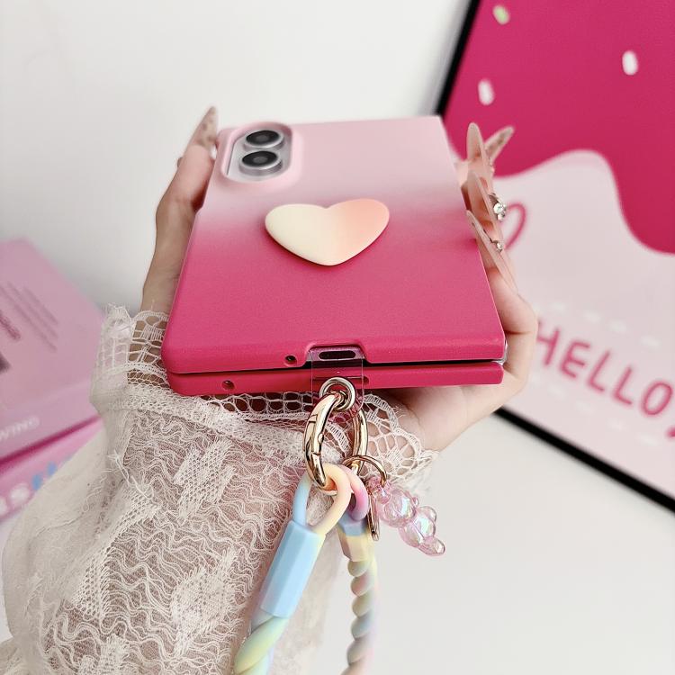 Custodia per telefono fai-da-te a forma di cuore con cinturino da polso, effetto sfumato rosa rosa, con texture effetto pelle., For Galaxy Z Fold8 5G, For Galaxy Z Fold8 Ultra 5G, For Galaxy Z Flip8 5G, For Galaxy Z Fold7 5G, For Galaxy Z Flip7 5G     ...