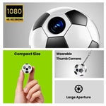 Mini fotocamera da pollice Q8 Pro 1080P HD con design creativo a tema calcio e connessione WiFi.