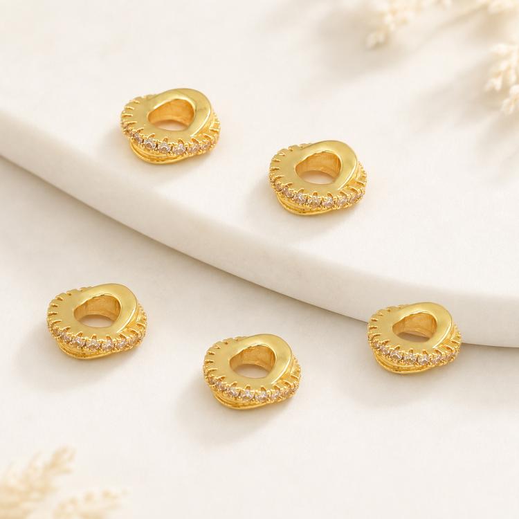 Confezione da 5 perline distanziatrici con foro e zirconi incastonati, placcate in oro, per la creazione di gioielli fai da te., Honeycomb Coin Zircon 4.5mm, Dual-Hole Zircon Bead, Zircon Heart-Shaped Bead, Planet Orbit Zircon, Zircon Spacer 6mm       ...