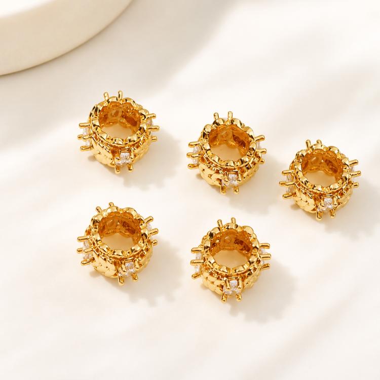 Confezione da 5 perline distanziatrici con foro e zirconi incastonati, placcate in oro, per la creazione di gioielli fai da te., Dual-Hole Snowflake Bead, Snowflake Bow Diamond Bead, Hexagonal Zircon Bead 8mm, 2-row Diamond Pig Nose Oval               ...