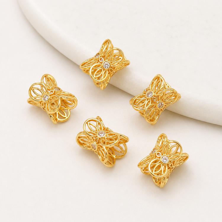 Confezione da 5 perline distanziatrici con foro e zirconi incastonati, placcate in oro, per la creazione di gioielli fai da te., Wheel 3-Rows Zircon Bead, Dual-Row Leaf Zircon Bead 9.5mm, Diamond Dual-Sided Slim Base, Slim Zircon Bead 8x10mm           ...