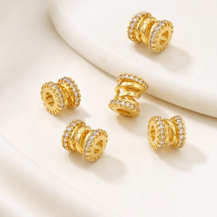 Confezione da 5 perline distanziatrici con foro e zirconi incastonati, placcate in oro, per la creazione di gioielli fai da te., Wheel 3-Rows Zircon Bead, Dual-Row Leaf Zircon Bead 9.5mm, Diamond Dual-Sided Slim Base, Slim Zircon Bead 8x10mm           ...