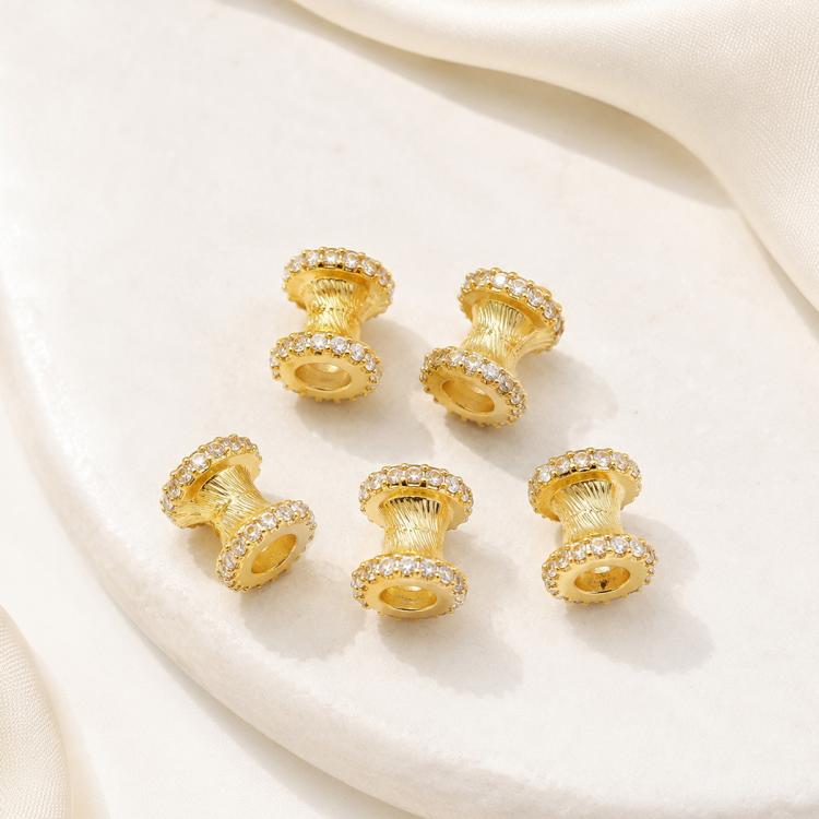 Confezione da 5 perline distanziatrici con foro e zirconi incastonati, placcate in oro, per la creazione di gioielli fai da te., Wheel 3-Rows Zircon Bead, Dual-Row Leaf Zircon Bead 9.5mm, Diamond Dual-Sided Slim Base, Slim Zircon Bead 8x10mm           ...