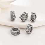 Confezione da 5 perline distanziatrici con foro e zirconi incastonati, placcate in oro, per la creazione di gioielli fai da te., Butterfly Zircon Ring 8.5mm, 4-Leaf Clover Zircon Bead 7mm, Cubic 4-Diamond Bead 6mm, Ripple Round Bead 5mm                ...