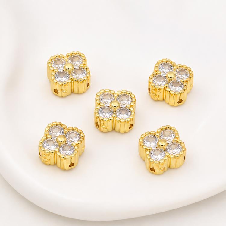 Confezione da 5 perline distanziatrici con foro e zirconi incastonati, placcate in oro, per la creazione di gioielli fai da te., Butterfly Zircon Ring 8.5mm, 4-Leaf Clover Zircon Bead 7mm, Cubic 4-Diamond Bead 6mm, Ripple Round Bead 5mm                ...