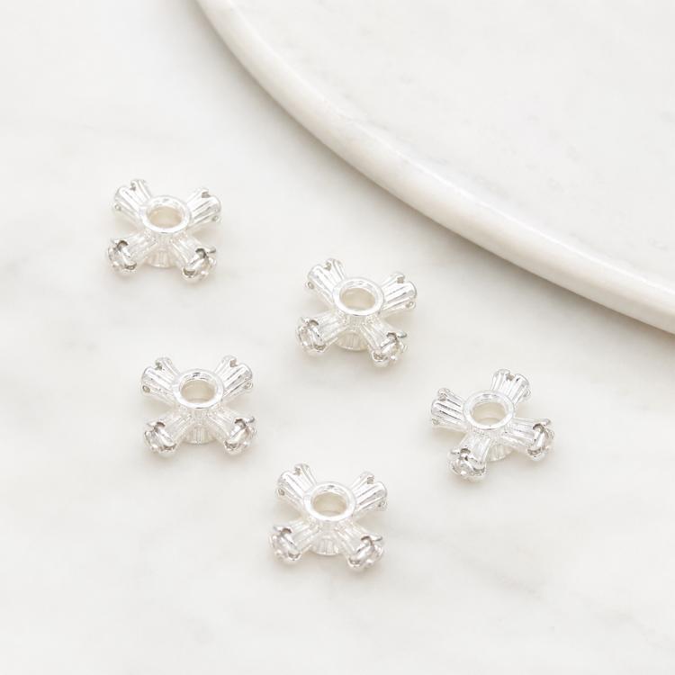 Confezione da 5 perline distanziatrici con foro e zirconi incastonati, placcate in oro, per la creazione di gioielli fai da te., Dual-Row Zircon 9mm, Wheel Bead 3.3x8.1x5mm, Horse-eye Zircon Bead 3.45x7.6x5mm, Cross Bead 5.6mm Hole 1.35mm              ...