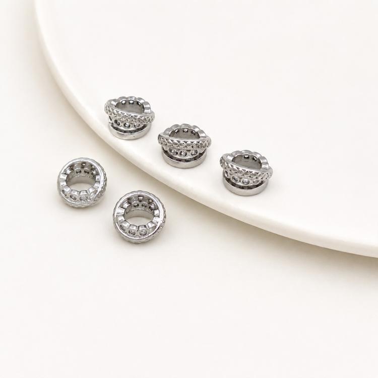 Confezione da 5 perline distanziatrici con foro e zirconi incastonati, placcate in oro, per la creazione di gioielli fai da te., Large Hole Diamond Coin 4.3x9x5.8mm, Zircon Cloud Bead 5.8x7.8x3.35mm, Zircon Spacer Bead 5.6x8.8x4.9mm                    ...