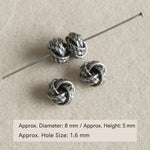 Set di 5 distanziatori e perline vintage in argento resistenti all'ossidazione, accessori fai da te, Twisted Bead, Auspicious Cloud Spacer, Textured Saucer Bead, Irregular Shape Bead, Small Bead, Irregular Saucer Bead, Circle Bead, Coin Bead           ...