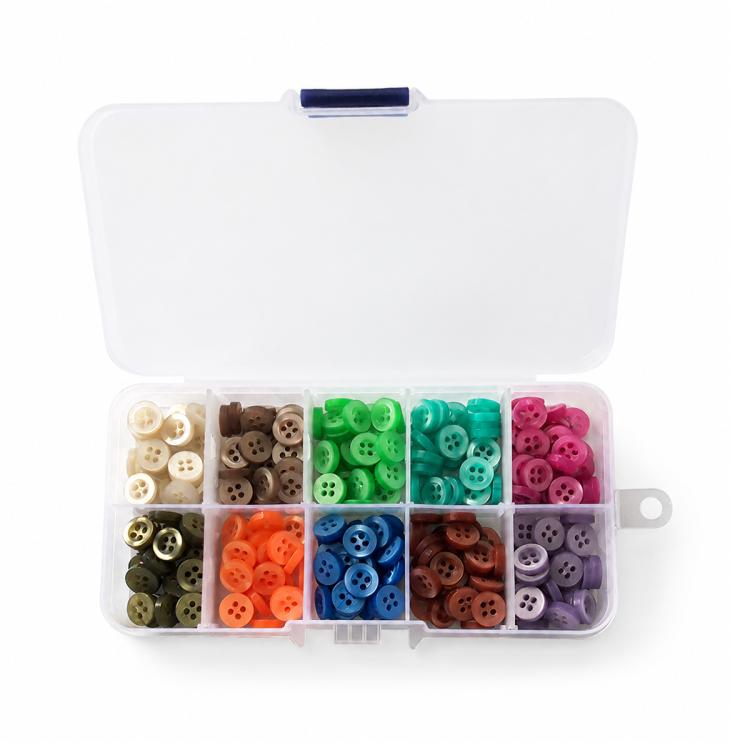 Kit fai da te con bottoni rotondi in resina a quattro fori di colori misti