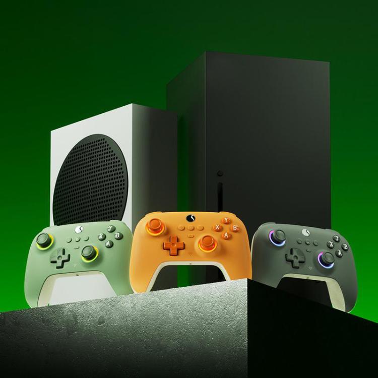 Controller di gioco cablato 8BitDo Orion Youth con illuminazione RGB