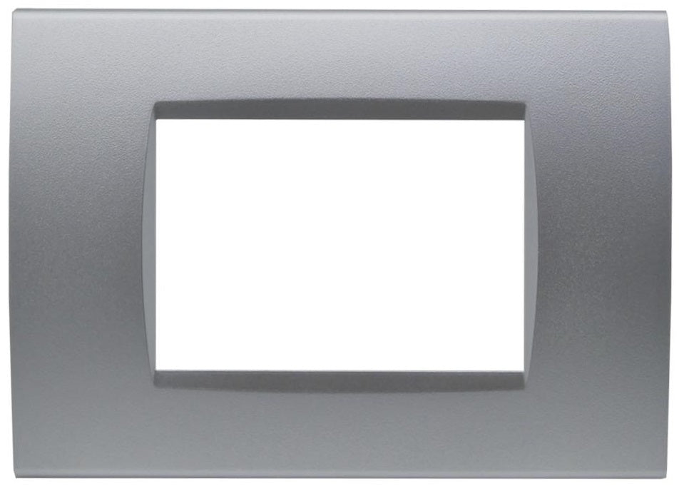 Placca 3 posti argento Soft Touch compatibile Living International