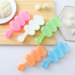 Stampo per shaker per palline di riso per sushi per uso alimentare in stile carino con cucchiaio per bambini, consegna a colori casuale, Spoon Shape