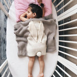 Coperta lavorata a maglia per bambini con orecchie coniglio