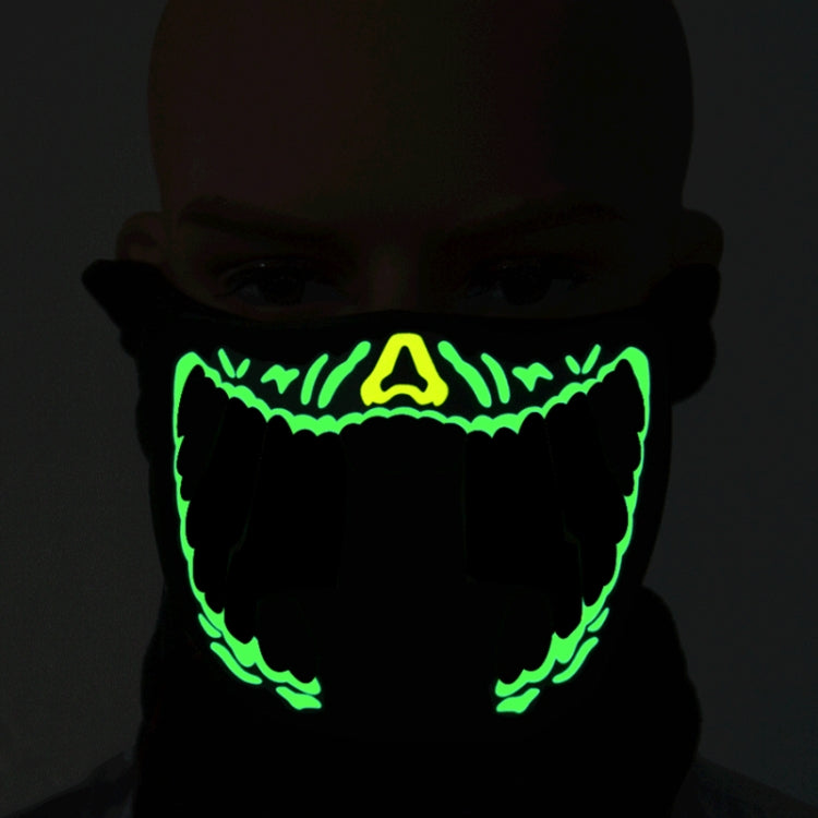 Maschera Halloween LED con controllo vocale 22x15 cm