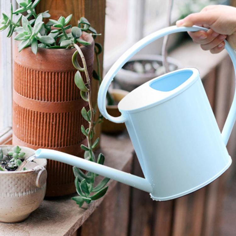Annaffiatoio PP Forniture da giardinaggio Annaffiatoio Bocca lunga Strumenti per l'irrigazione Vasi da fiori portatili, Capacità: 1,3 litri, Consegna colore casuale, Capacity: 1.3L