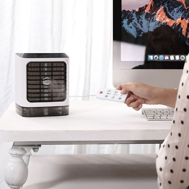 Mini ventola da tavolo con funzione umidificatore