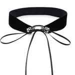 Collana girocollo in velluto di lega cava con colletto a scatto alla moda europea e americana da 2 pezzi, consegna colore casuale, TERQ02