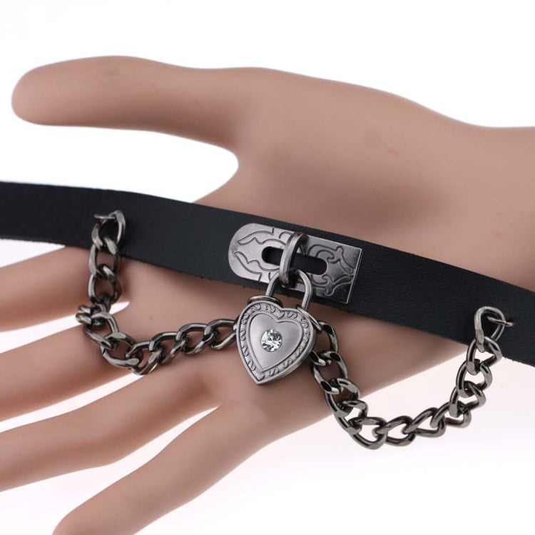 Bracciale girocollo in pelle con colletto in pelle punk Harajuku europeo e americano a forma di cuore, consegna casuale di colori, TXXQ05