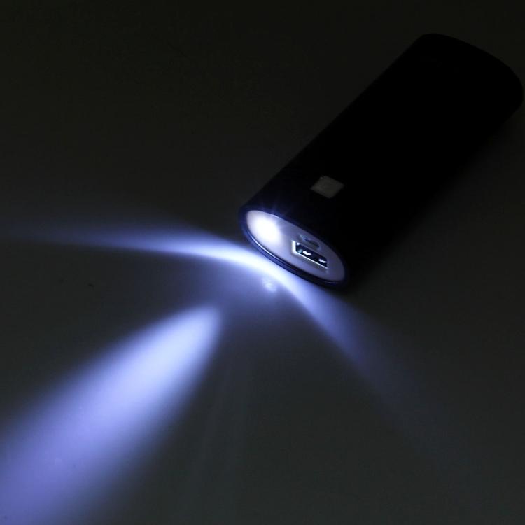 Power Bank DIY per 2 batterie 18650 con uscita USB