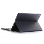 Custodia in pelle con tastiera per iPad 10,2"
