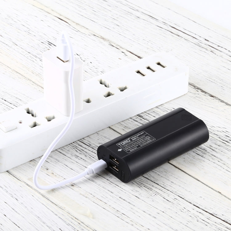 Caricabatterie TOMO P2 USB Smart 2 con indicatore luminoso per batteria agli ioni di litio 18650, TOMO P2