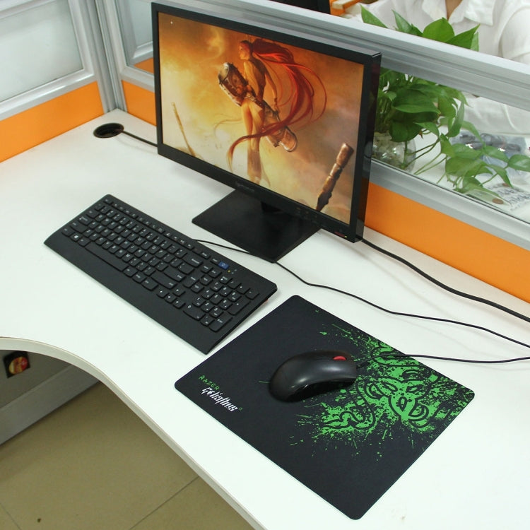 Tappetino per mouse, tastiera da gioco, grande, sottile, antiscivolo, con motivo Razer, in gomma morbida, superficie liscia, dimensioni: 317 x 244 x 2 mm, Size: 32cm x 24cm
