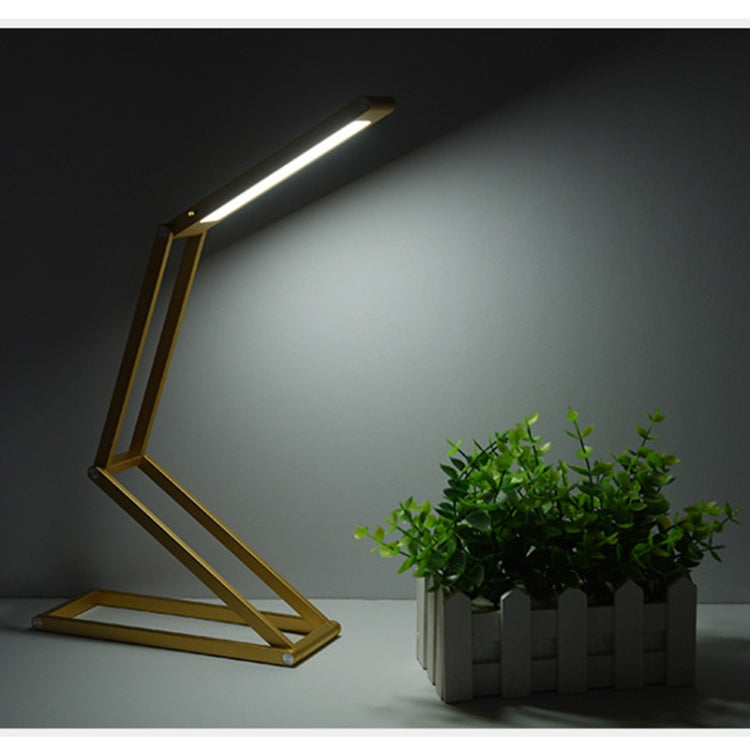 Lampada da scrivania a LED Lampada da tavolo pieghevole per protezione degli occhi con ricarica USB da 3 W