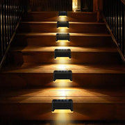 Lampada da giardino solare LED impermeabile IP65