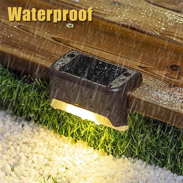 Lampada da giardino solare LED impermeabile IP65
