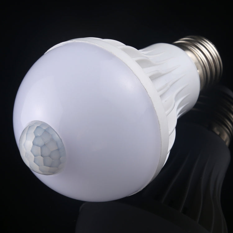 E27 7W 16 LED SMD 5730 450LM Lampadina LED con sensore di movimento a infrarossi, Distanza sensore: 4-6m, CA 220V, E27 7W White Light, E27 7W Warm White