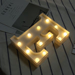 Luce natalizia a LED a sospensione bianca calda alimentata a batteria a secco, A, N, B, O, C, P, D, Q, E, R, F, S, G, T, H, U, I, V, J, W, K, X, L, Y, M, Z