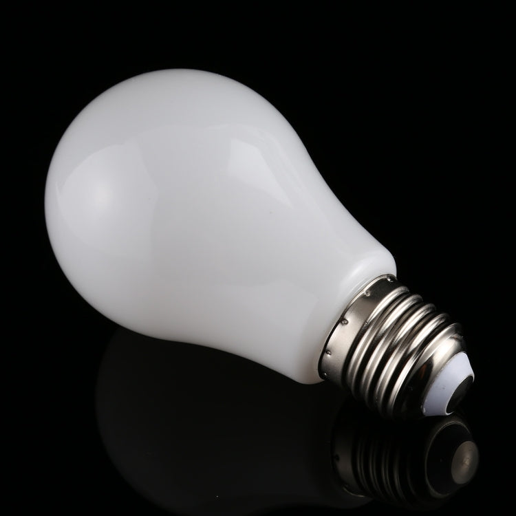 Lampadina LED 7W E27 luce bianco caldo 500 lumen