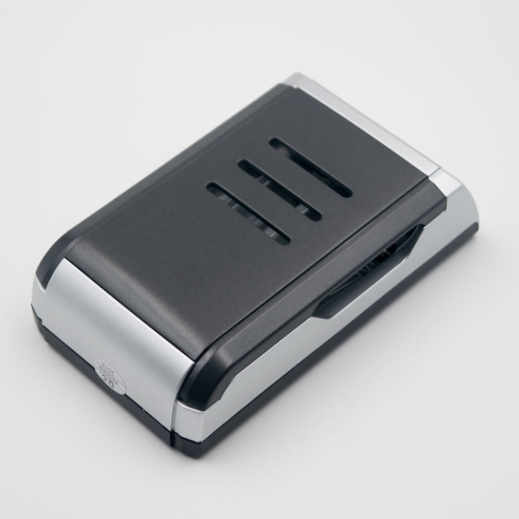 Caricabatteria 4 slot per batterie AA e AAA con display LCD