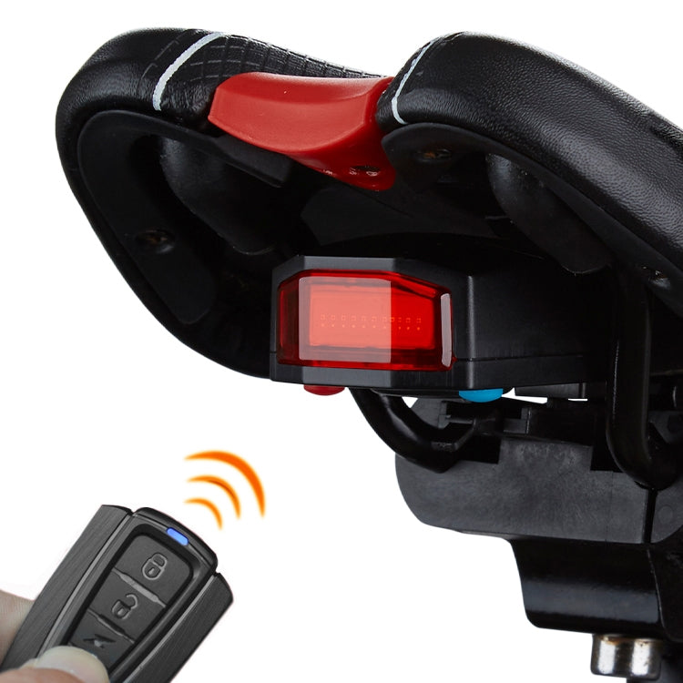 ANTUSI A6 Sorgente luminosa COB di ricarica USB Smart Cycling Bike Avviso allarme Fanale posteriore con telecomando, A6