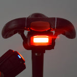 ANTUSI A6 Sorgente luminosa COB di ricarica USB Smart Cycling Bike Avviso allarme Fanale posteriore con telecomando, A6
