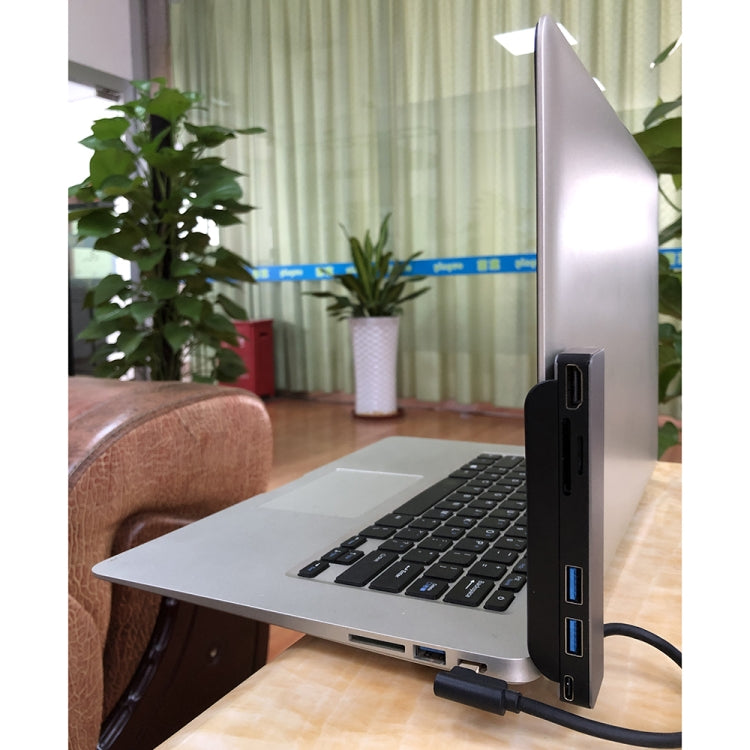 Hub docking station 6 in 1 USB-C con HDMI 4K e slot SD/TF