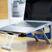 Staffa per laptop semplice portatile da tavolo con supporto di raffreddamento in lega di alluminio, supporto a sei stadi, dimensioni: 21x26 cm