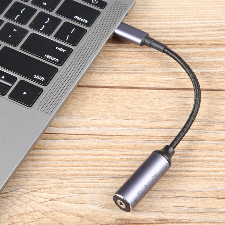 Cavo adattatore USB-C maschio a 2,5x0,7 mm femmina 10 cm
