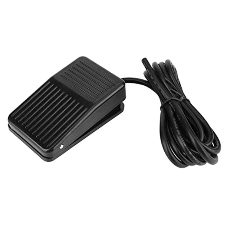 Interruttore a pedale momentaneo 250V 10A con cavo 1m