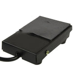 Interruttore a pedale TFS-1 250V 10A con cavo 1m