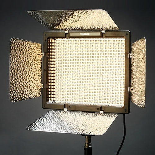 YONGNUO YN600L 600 LED 5500K Luce video LED regolabile con temperatura di colore per videocamera DSLR Canon / Nikon / Sony, YN600L