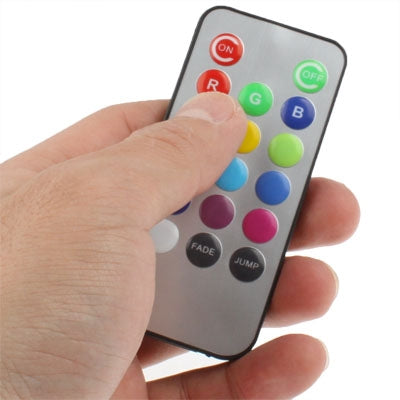 9 LED, 13 colori di luce, con telecomando