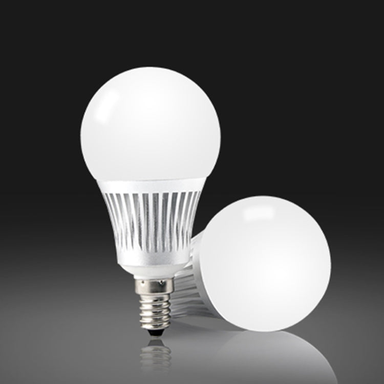 FUT013 5W E14 RGB + CCT Lampadina LED AC100~240v 2.4g WiFi Luci LED dimmerabili con telecomando