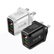 F002C QC3.0 Caricabatterie rapido USB + USB 2.0 con display digitale a LED per telefoni cellulari e tablet, spina UK, UK Plug