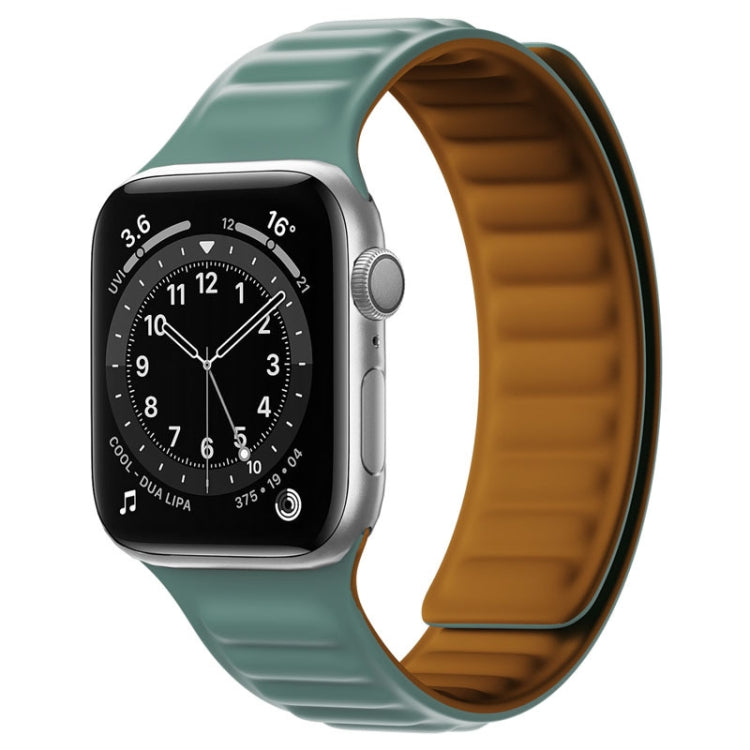 Cinturino in silicone con cinturino magnetico per Apple Watch Series, 7 45mm / 6&SE&5&4 44mm / 3&2&1 42mm