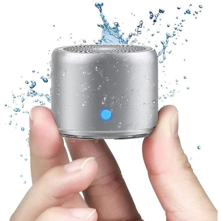 EWA A106Pro IPX7 Mini altoparlante portatile Bluetooth impermeabile in metallo