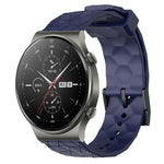 Cinturino per orologio in silicone tinta unita con motivo a calcio da 22 mm, For Huawei Watch 3 Pro, For Huawei GT2 Pro